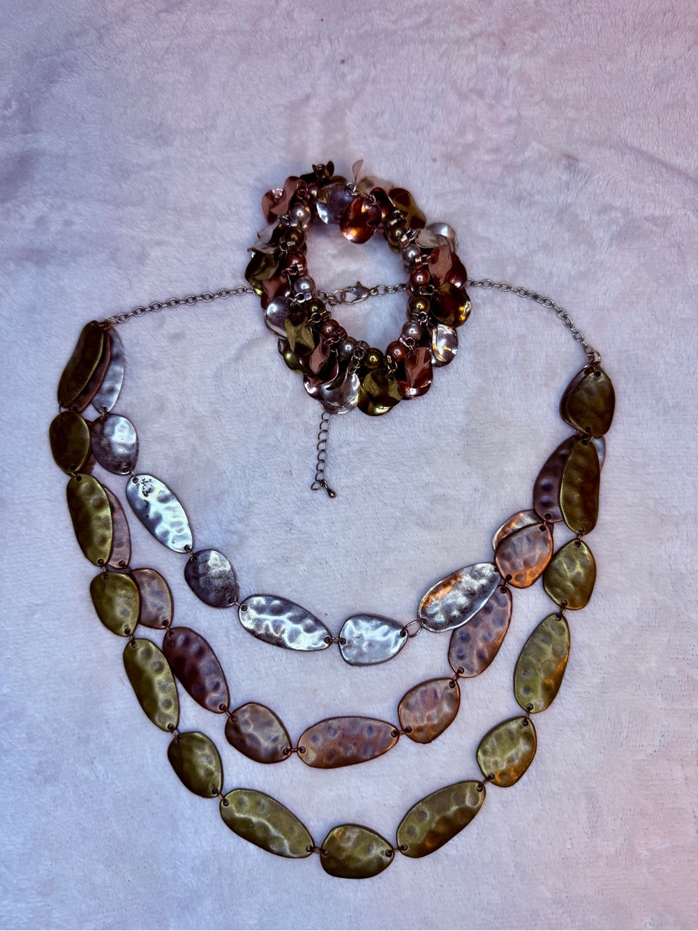 Triple-Strand Multicolor Hammered Metal Necklace - Olive, Copper & Silver Tones